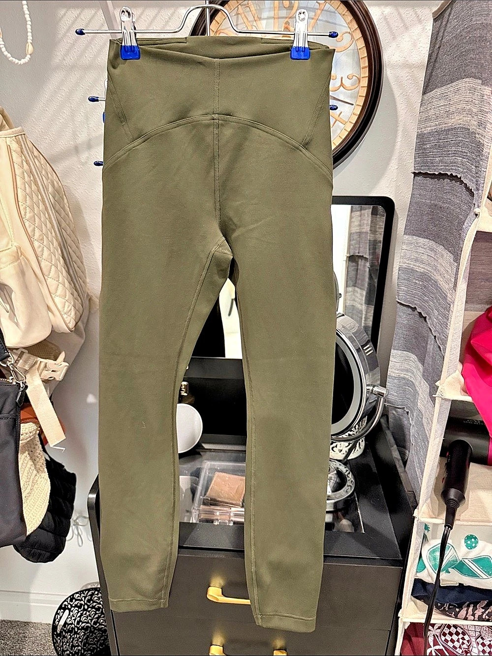 lululemon InStill High-Rise Tight 25" Green Leggings Size 4